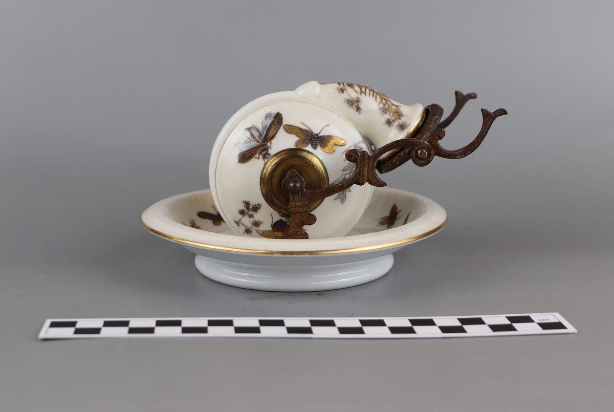 Object of the month: ink well by Fischer &amp; Meig
Our cermaic object of the month is an ink well produced by Czech ceramics manufacturer, Fischer &amp; Meig.
cultureoncall.com/object-of-the-…