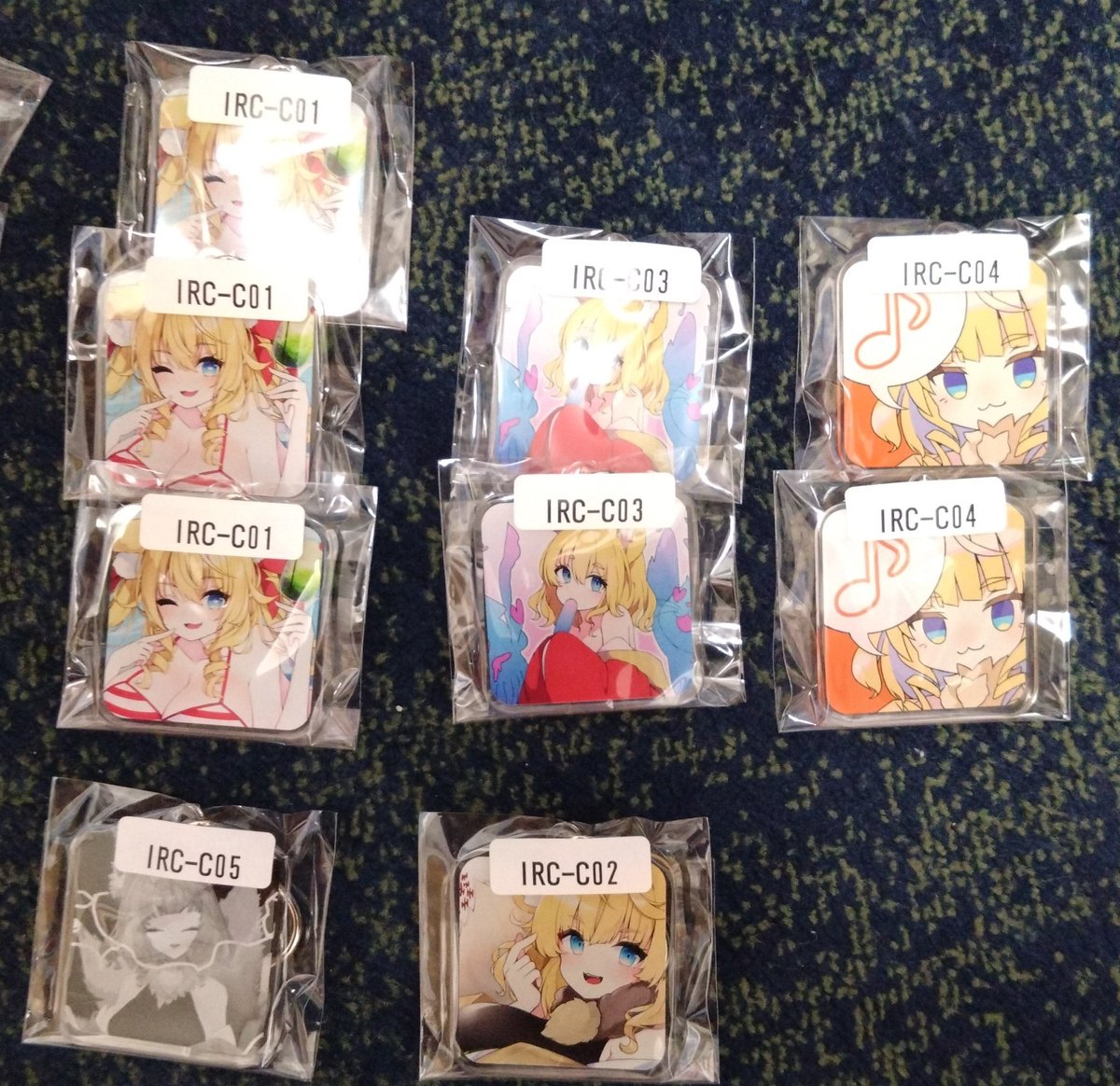 bmwr11_gsr's tweet image. ウェブポン届いたけど意外と多いな！？
全部可愛いくて大満足😆
#響音ウェブポン