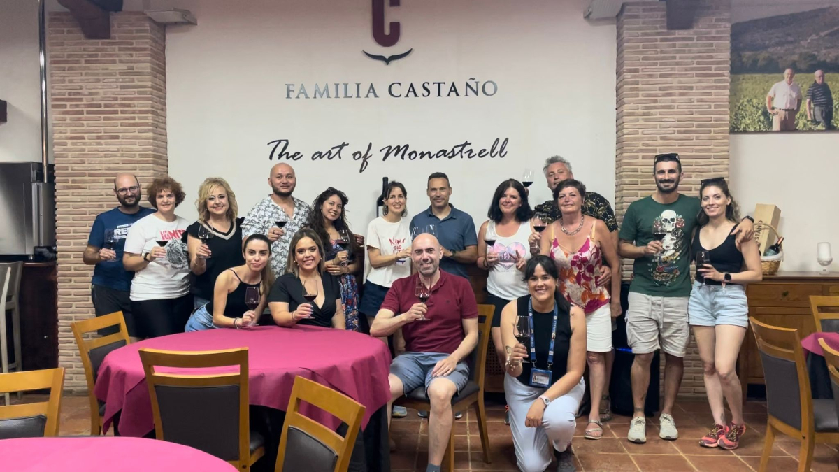 Bodegas Castaño tweet media