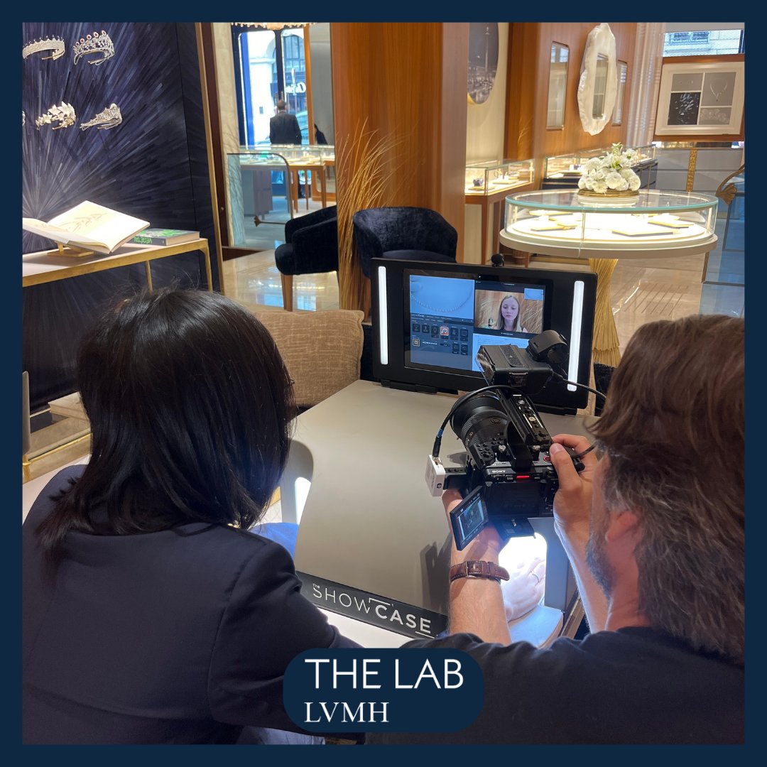 Tournage d’un reportage produit au sein de la boutique <a href="/Chaumet/">Chaumet</a> rue François 1er à Paris pour le LVMH LAB 🎥💍