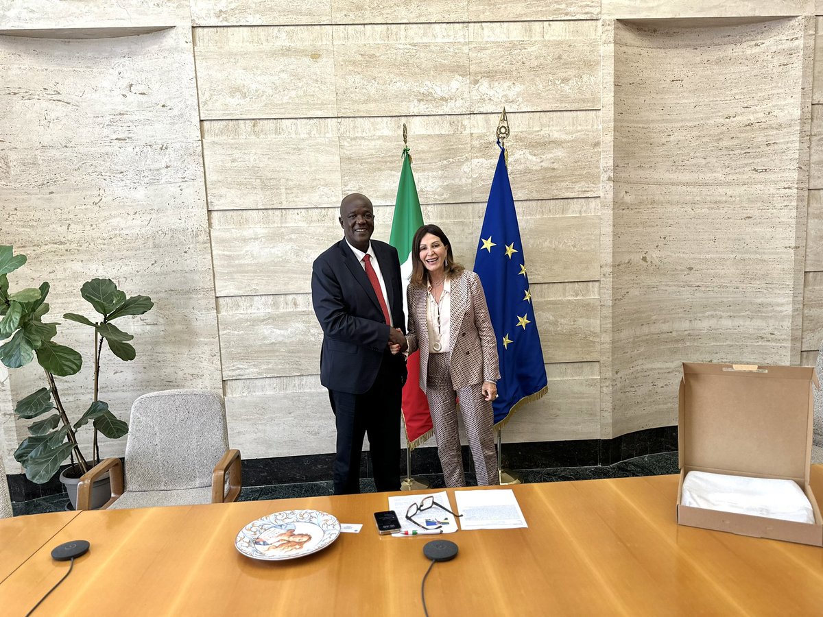 GideonMungaroM's tweet photo. I met with Sen. Daniela Garnero Santanchè, the Italian Minister of Tourism, to sign an agreement for maritime education and training courses for youth in the coast region. The Italian Government will fund these courses to empower young people with skills for seafaring jobs.. https://t.co/2TsMwloWCG