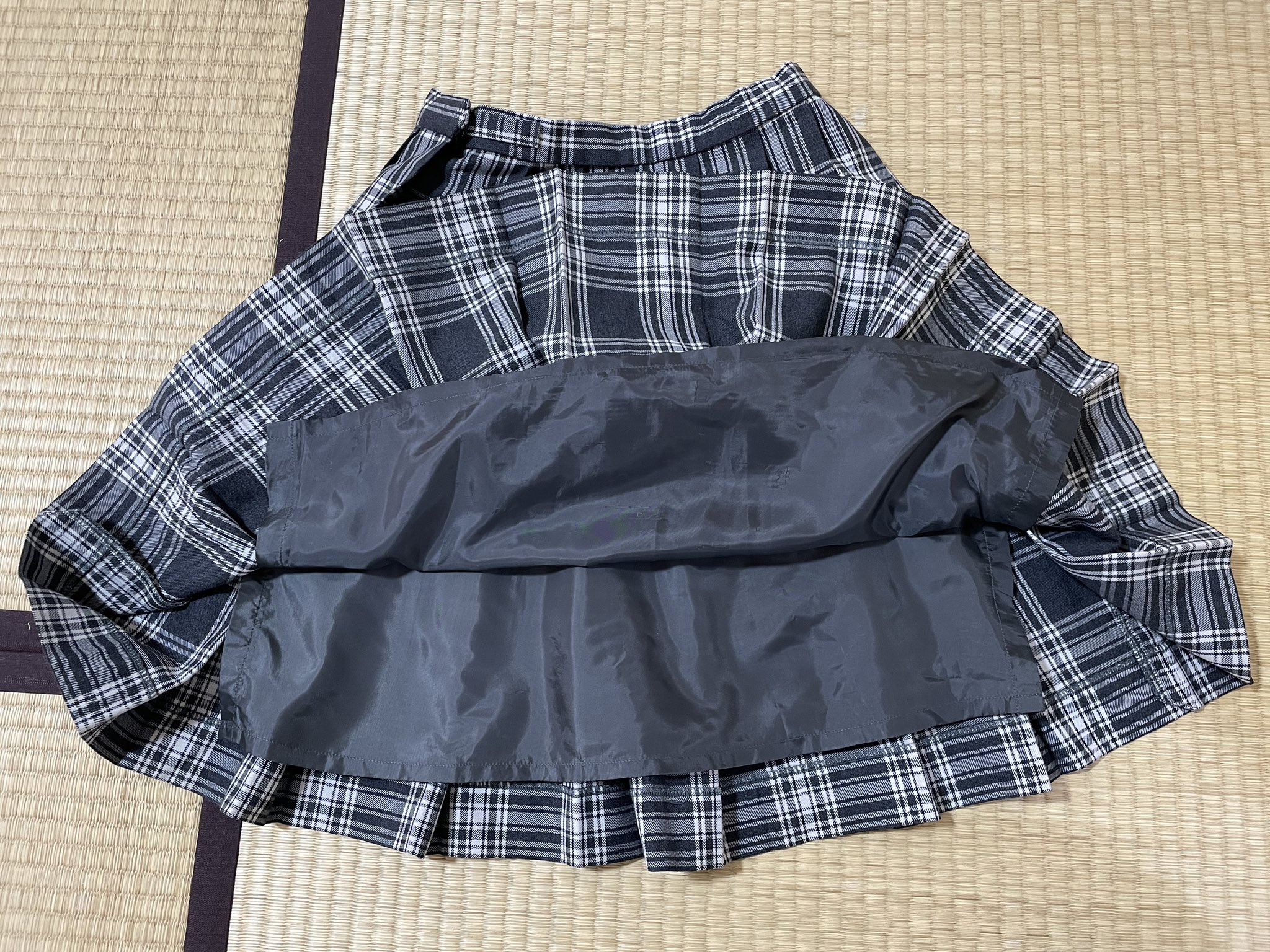 制服の裏地　エロ 