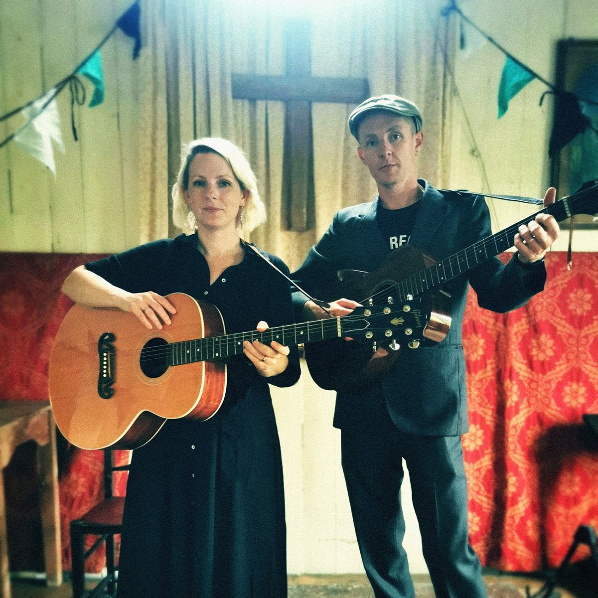 Trevor Moss & Hannah-Lou tweet media