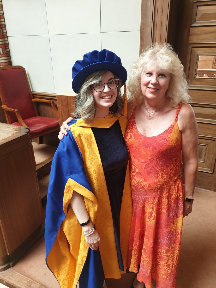Only I could attend my PhD graduation and get talking to a lovely, elderly gentleman at the train station who ended up being an anti-Stratfordian. He proceeded to tell me how wrong I was to believe ‘the Stratford man’ wrote the plays 🫠. Anyway, graduation was wonderful!