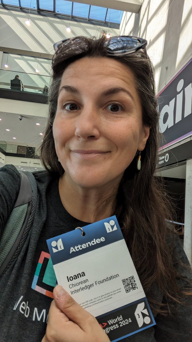 ioana 👩‍💻🦊✨ tweet media