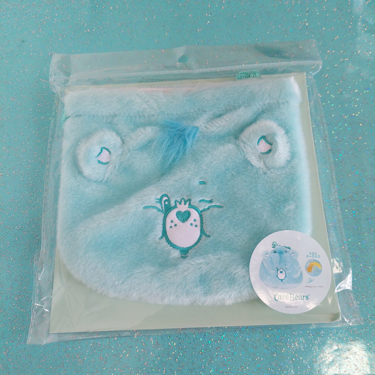 mintlvs04's tweet photo. PLAZAでケアベアグッズみてたらぬいぐるみ巾着発見♪
頭のほわ毛がモヒカンみたいになってる(*´ω`*)
#ケアベア
#carebear #carebears
#wishbear https://t.co/g2OZK3ewmv