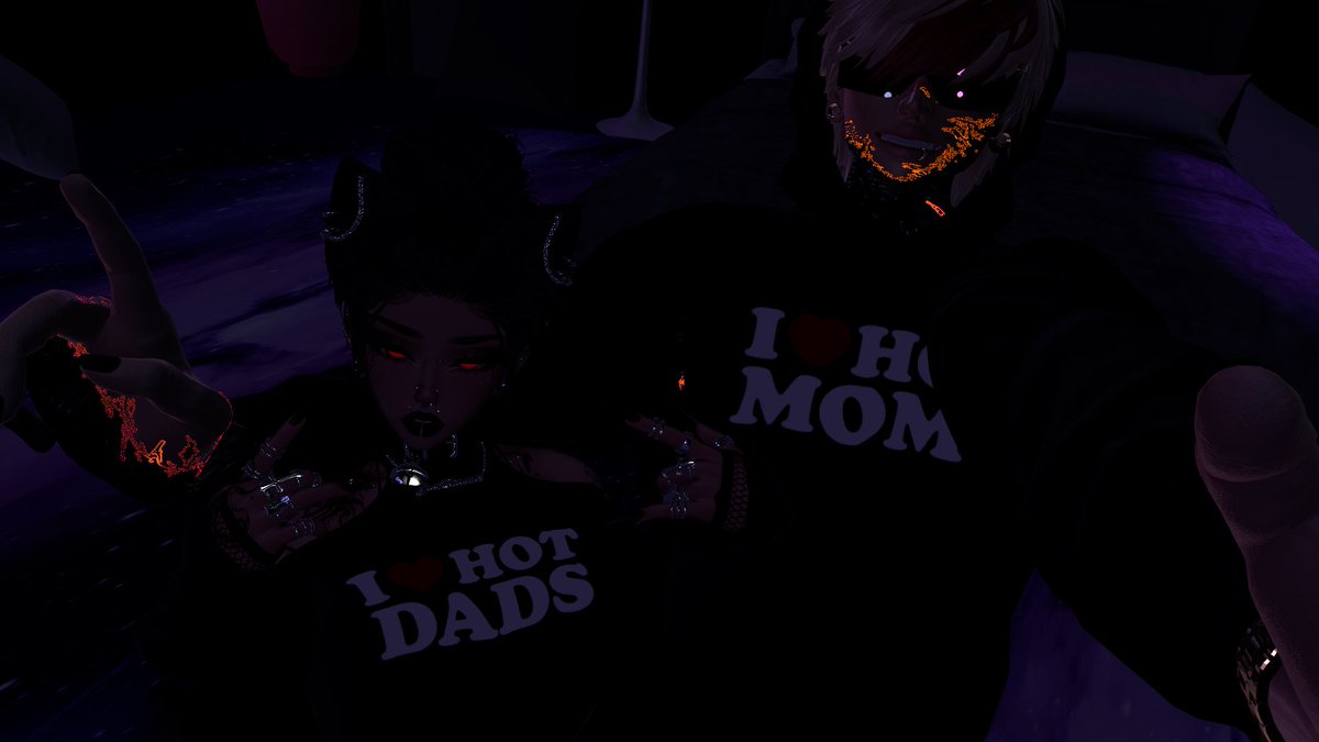 NeverSimpinVR's tweet image. A cozy night in