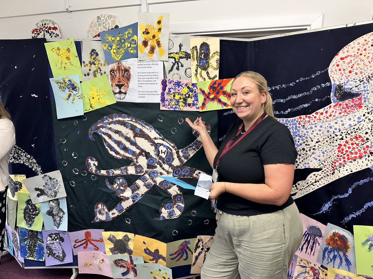 EppingTrust's tweet photo. The pupils’ work was on full display @Alderton_Jun as they hosted an open evening to share all the fantastic work the pupils have done over the year whilst also displaying artwork from a brilliant workshop pupils across the school took part in with @brillustrations. 

🖼️ 🎨 🖌️ https://t.co/72KWNAzhke