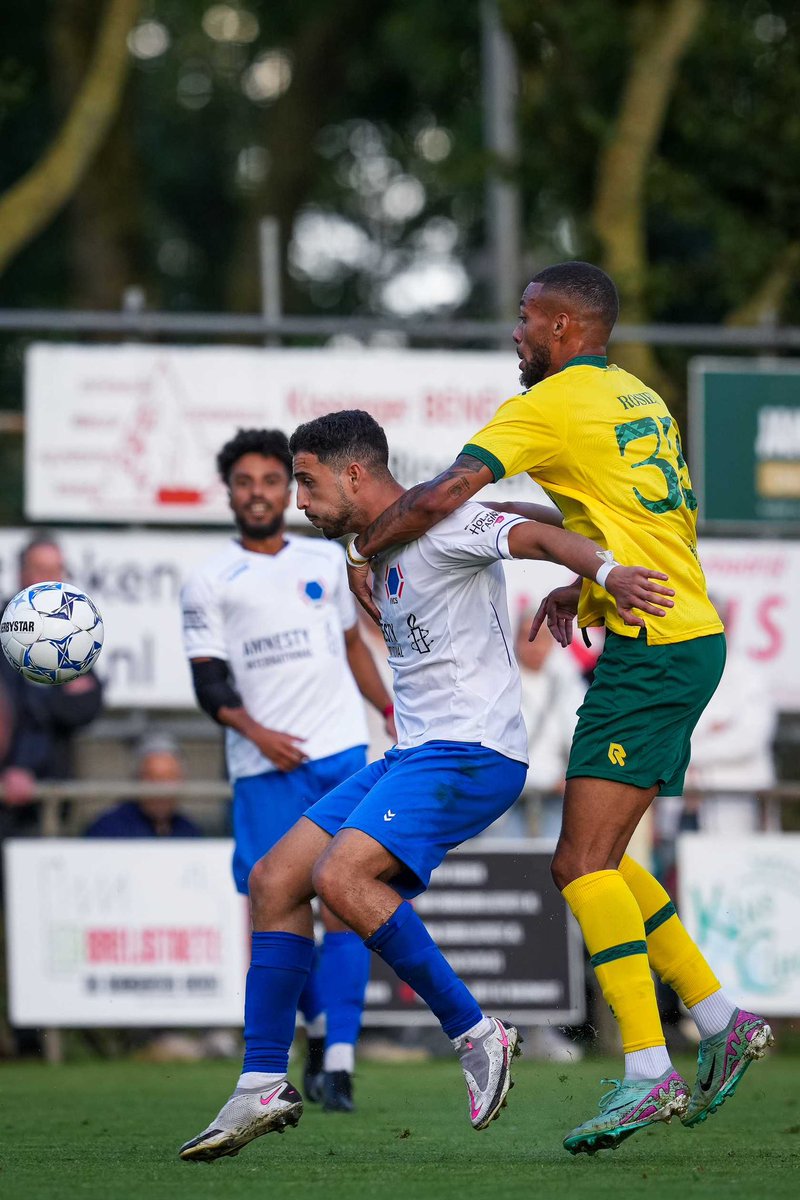 spelersvakbond's tweet image. Actiefoto’s van het duel tegen Fortuna Sittard! ⚽️💫

#teamvvcs #forvvcs 

Bekijk alles op onze Instagram:
instagram.com/p/C9j9jtSg1ok/…