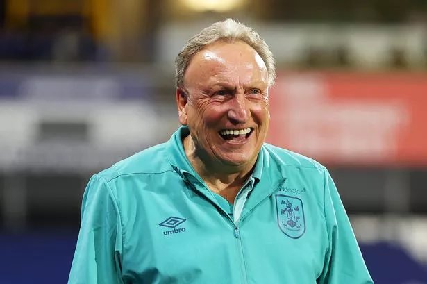 Neil Warnock once gave a random 14-year-old a run-out in a pre-season friendly, revealed Paddy Kenny…

“We were playing a game, we're all there getting changed before we go out. Warnock's brought this young kid in about 14-years-old.

"This young kid has come in with his dad and