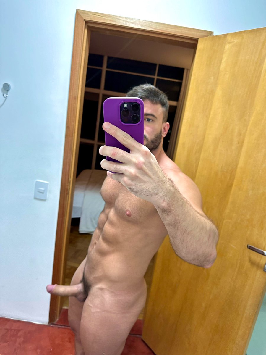 mr_bigpeach's tweet photo. Jumped out of bed 🛏️ https://t.co/vPKLrjeRK9
