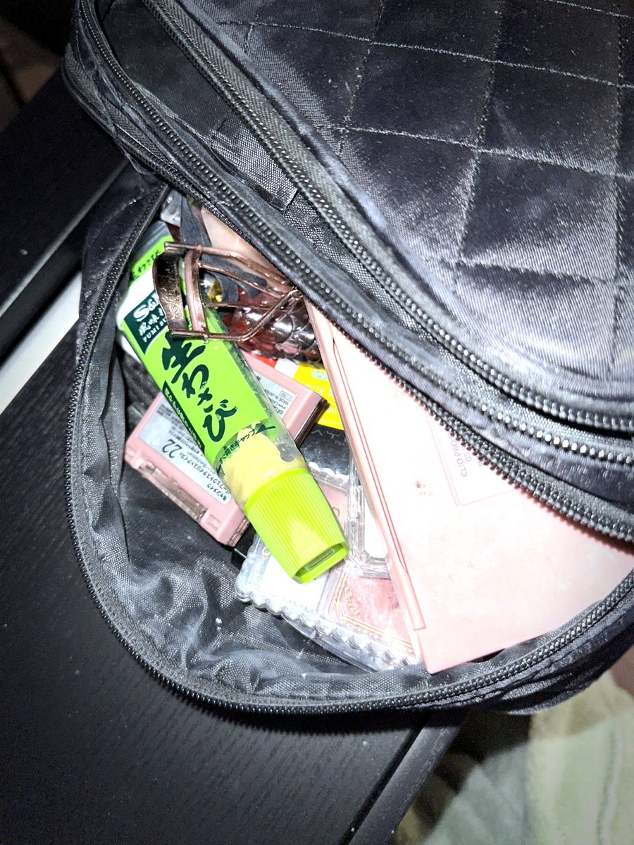 メイク道具はプチプラと生わさびで十分