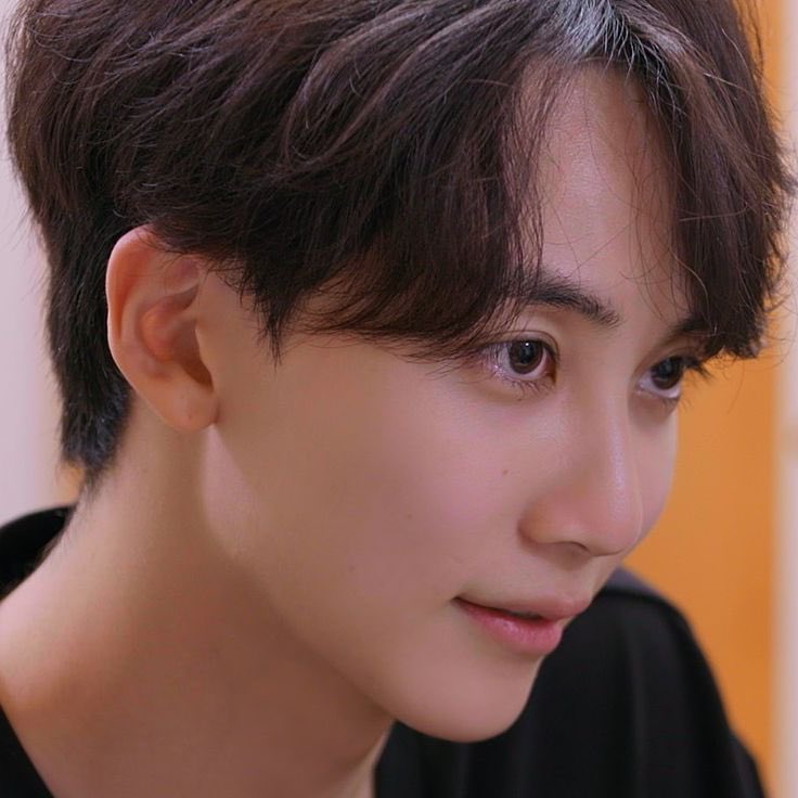 esscapisms's tweet image. 180. minum obat