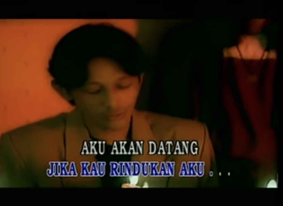 Adriandhy's tweet photo. Mana ada yang melihat orang ini di tahun 1997 nyanyi mendayu dan menyangka 27 tahun kemudian dia adalah natural-force tersulit dikalahkan dalam hal melawak? https://t.co/biUlDgov8v