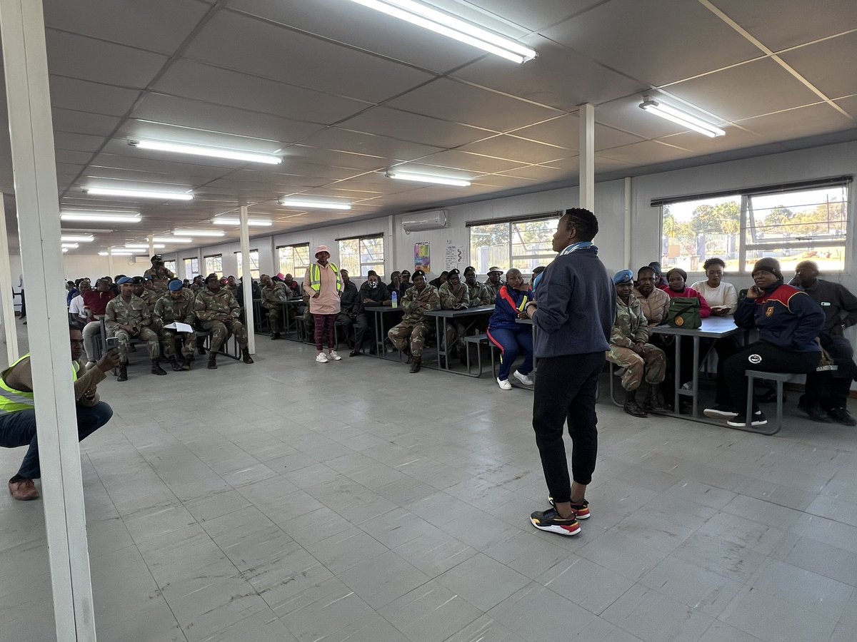 My second stop this morning was at The Life Changing Projects. The venue serves as a shelter for homeless citizens who are destitute and need assistance. I engaged with residents and other staff. The event was also supported by City of Tshwane group property. #MandelaDay