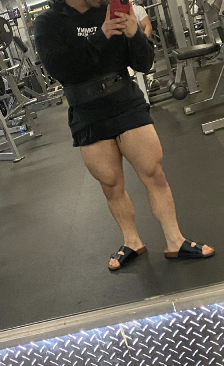 masccmenonly's tweet photo. Started following this muscle daddy @Masteralexflex he’s so sexy and loves to dom submissive boys 🥵 go follow him ! https://t.co/MdgxPIyNvH