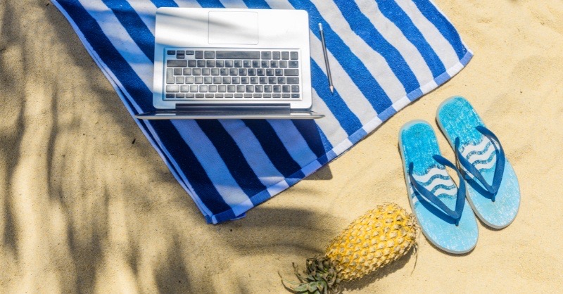 educaINTEF's tweet photo. 🌞¿Qué tal las vacaciones? 

✅Para la vuelta al aula os recordamos que podéis consultar el catálogo de formación que ofrece #INTEF 

🔗https://t.co/qtX5oerG4s https://t.co/N44LXt9B7t