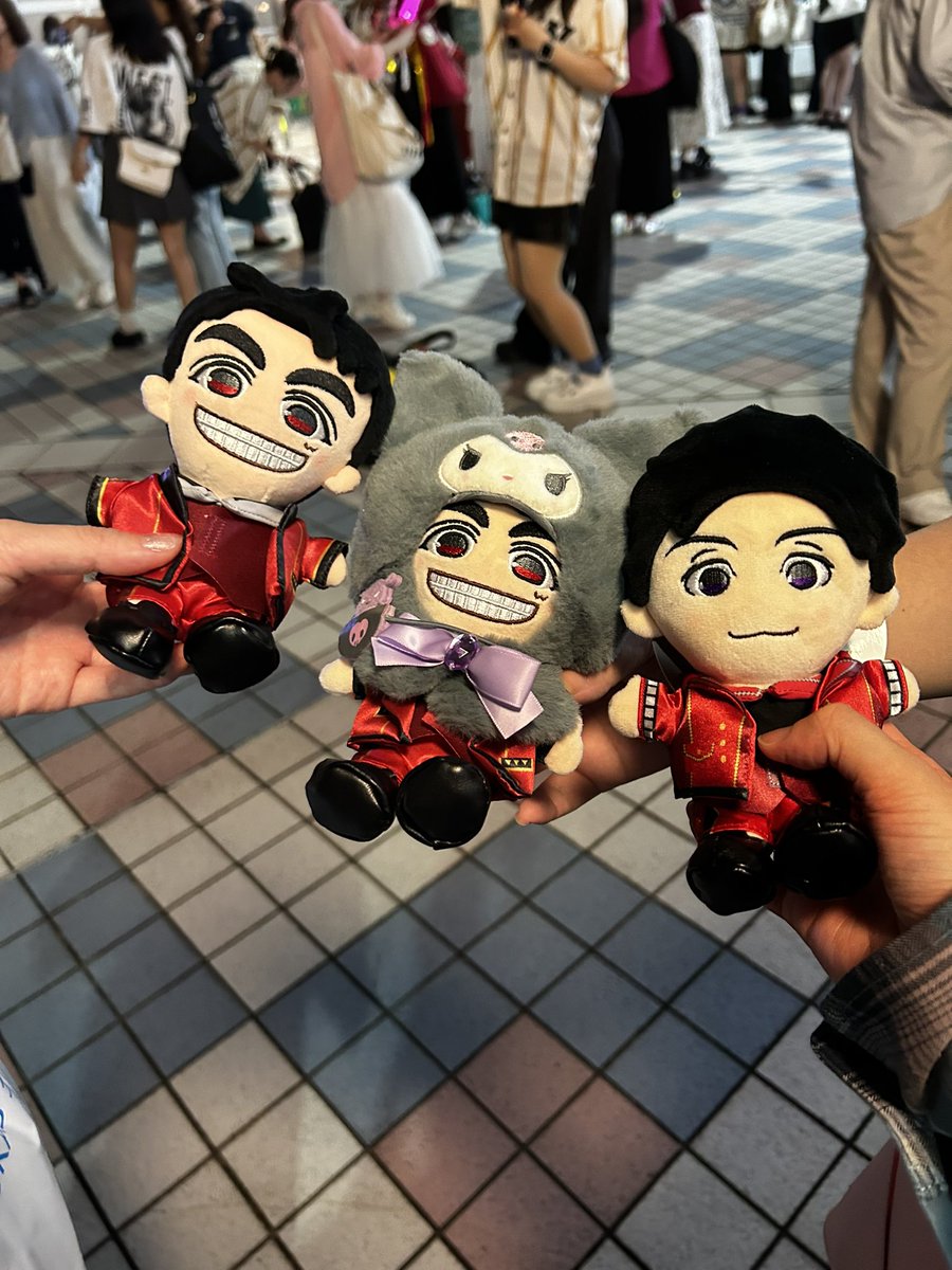 wimpsestV's tweet photo. 京セラ2日目参戦できて感謝😭
神セトリに神席に神推し活😂
一緒にはいってくれたもはや馴染みの
あの子とも､初めましてだったのに
いつのまにか夜中にコンビニ探検隊
発足してたあの子とも
出会えて良かった！
間違いなく最高の1日でした🙌またね🌈 https://t.co/HGzNTp0J0N