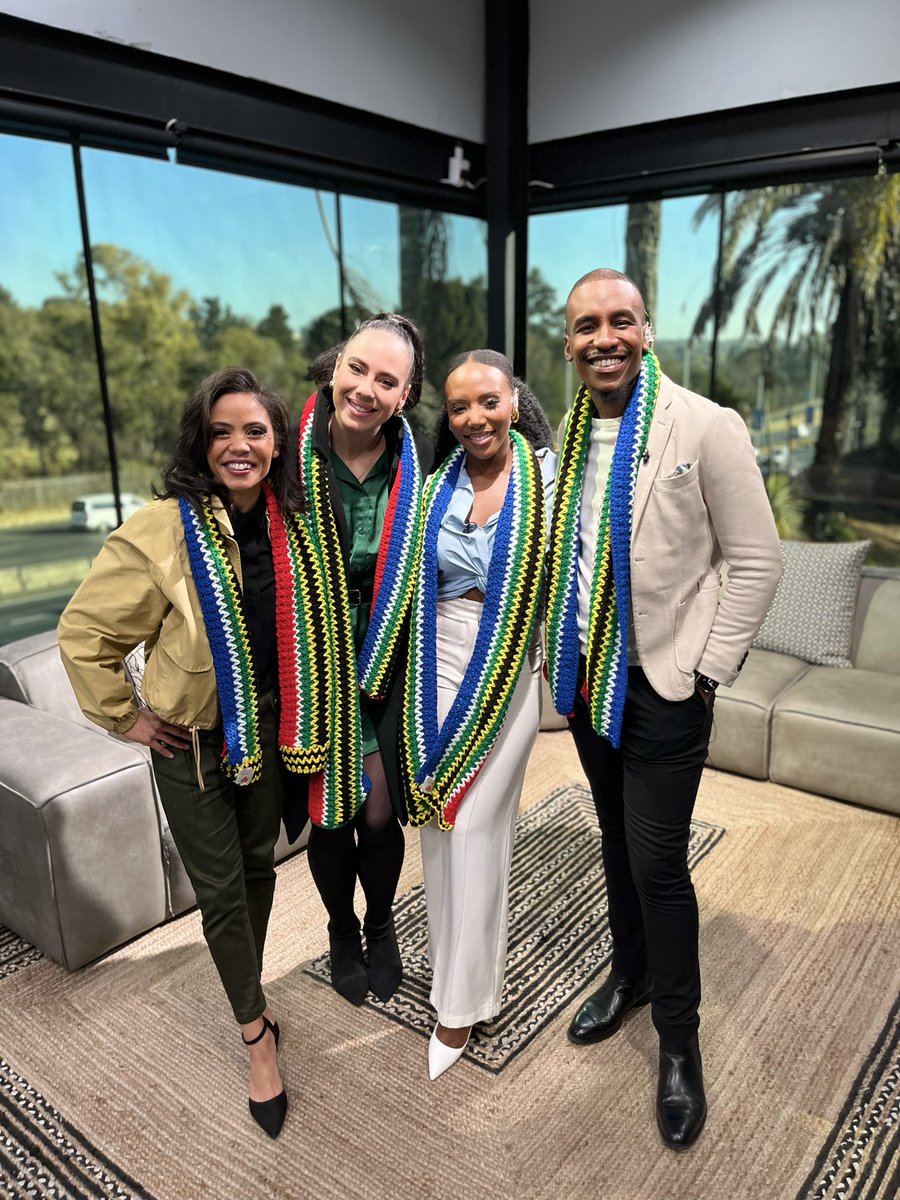 carlamackenzie7's tweet photo. What a beautiful morning on #TheMorningShowSA on @etv celebrating Nelson Mandela's legacy.

A big thank you to Carolyn Steyn, Sanctuary Mandela, Nelson Mandela Foundation, NM Children's Hospital and NM Childrens Fund. 

It's an honour to broadcast today. Happy Mandela Day! ♥️ https://t.co/BxiA6BqYZV