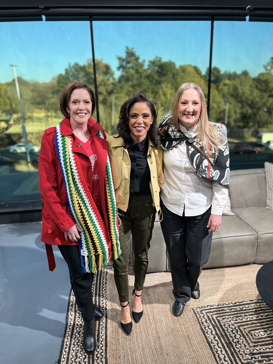 carlamackenzie7's tweet photo. What a beautiful morning on #TheMorningShowSA on @etv celebrating Nelson Mandela's legacy.

A big thank you to Carolyn Steyn, Sanctuary Mandela, Nelson Mandela Foundation, NM Children's Hospital and NM Childrens Fund. 

It's an honour to broadcast today. Happy Mandela Day! ♥️ https://t.co/BxiA6BqYZV