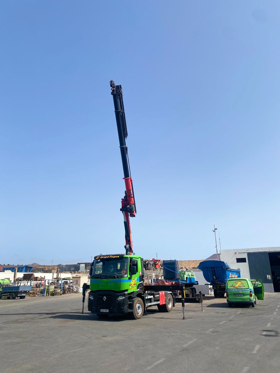 azudautos's tweet photo. Grupo Tiagua  en una firme apuesta expande su flota; a través de la colaboración de Palfinger Canarias SL hemos logrado una simbiosis RENAULT TRUCKS C T4X2 11L E6 &amp; GRUA PK37.002 TEC 7 G, herramienta que destaca en robustez, fiabilidad, maniobrabilidad y alta tecnología https://t.co/YZ3UJd67Sv