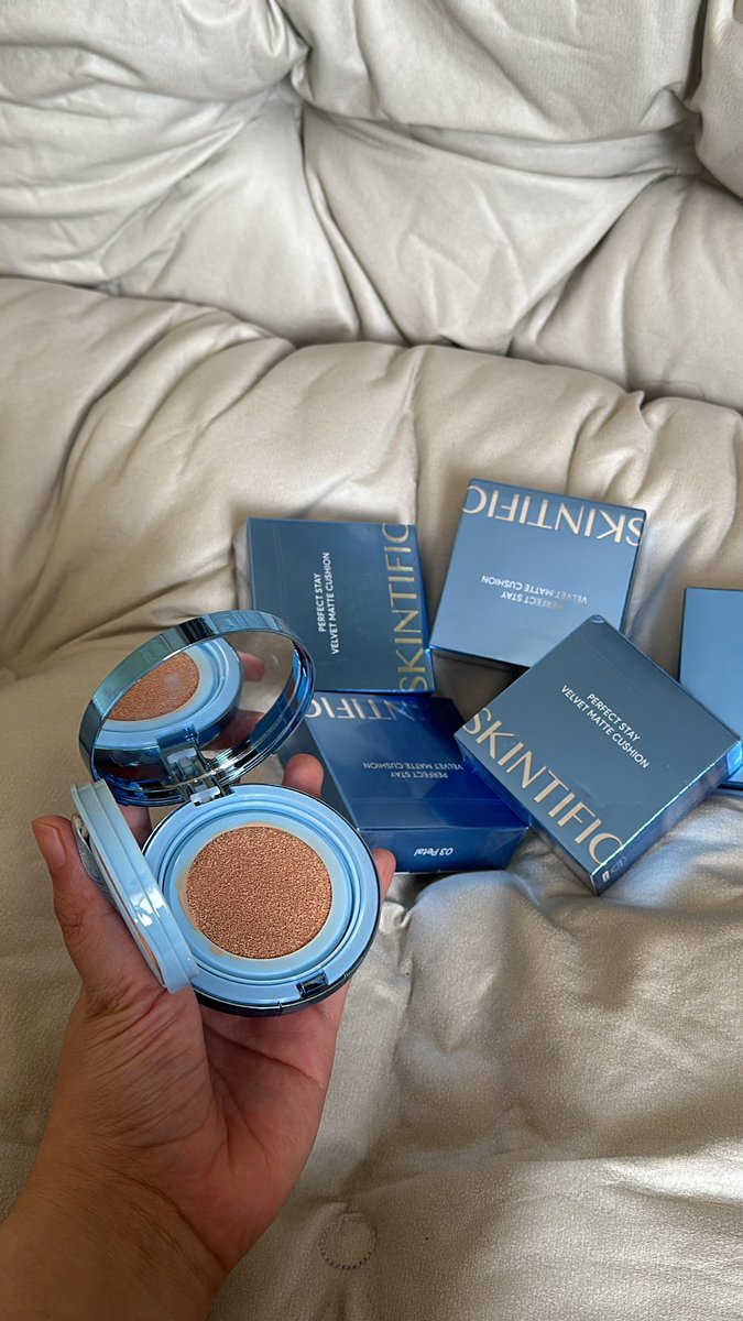OK SIAPA NAK SKINTIFIC CUSHION WARNA BIRU NI? FREE JE

bina pilih 3 winner!

1. RT tweet ni

2. FOLLOW <a href="/SkintificMY/">SkintificMY</a> 

3. QUOTE why korang nk cushion skintific ni🤌🏻

4. Reply Nak #SKINTIFICMatteCushion #CushionBiru &amp; mention <a href="/SkintificMY/">SkintificMY</a> lepastu tag 3 kawan korang kt reply!