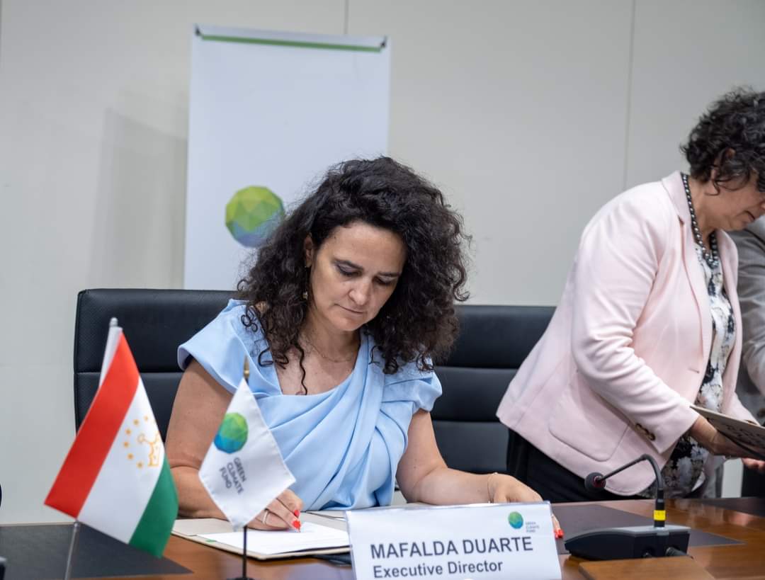 tajnature's tweet image. 🇹🇯🇰🇷🌳#B39 approves the Accrediation for CIIP Tajikistan for direct entity access &amp;amp; AMA signed same day #Tajikistan #GCF #climatechange  @theGCF 

For details follow the link tajnature.tj