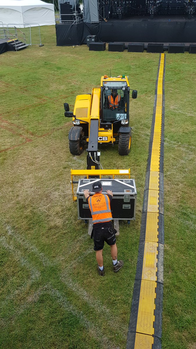 Setting up a festival at Ragley hall in Alcester with <a href="/AlphaCrewLtd/">AlphaCrew</a> #Events #EventsIndustry