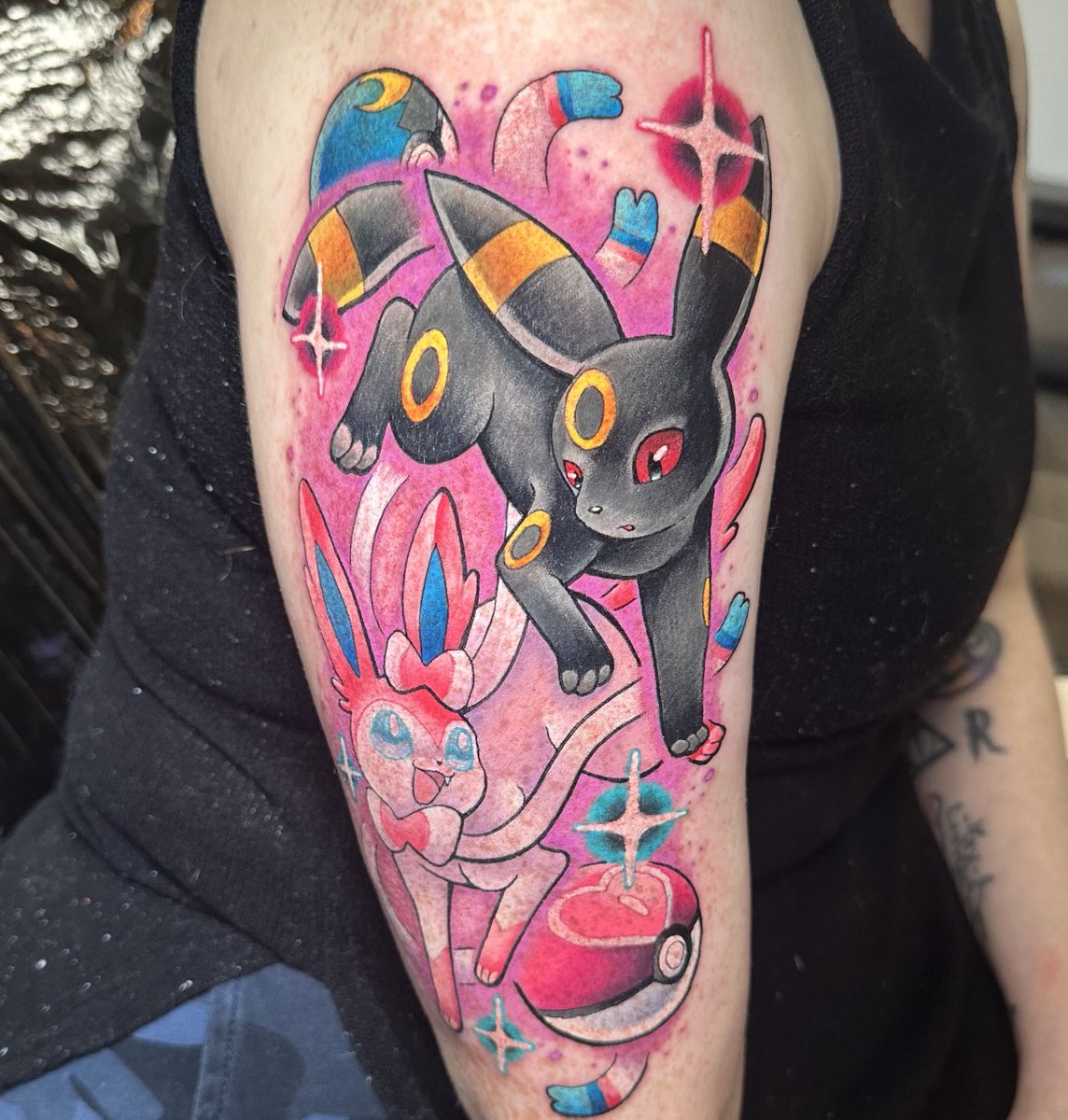 A couple tattoos I made last week! What would you guys like to see more of? Send me some suggestions 💖 
#queerart #tattooartist #disney #pokemon