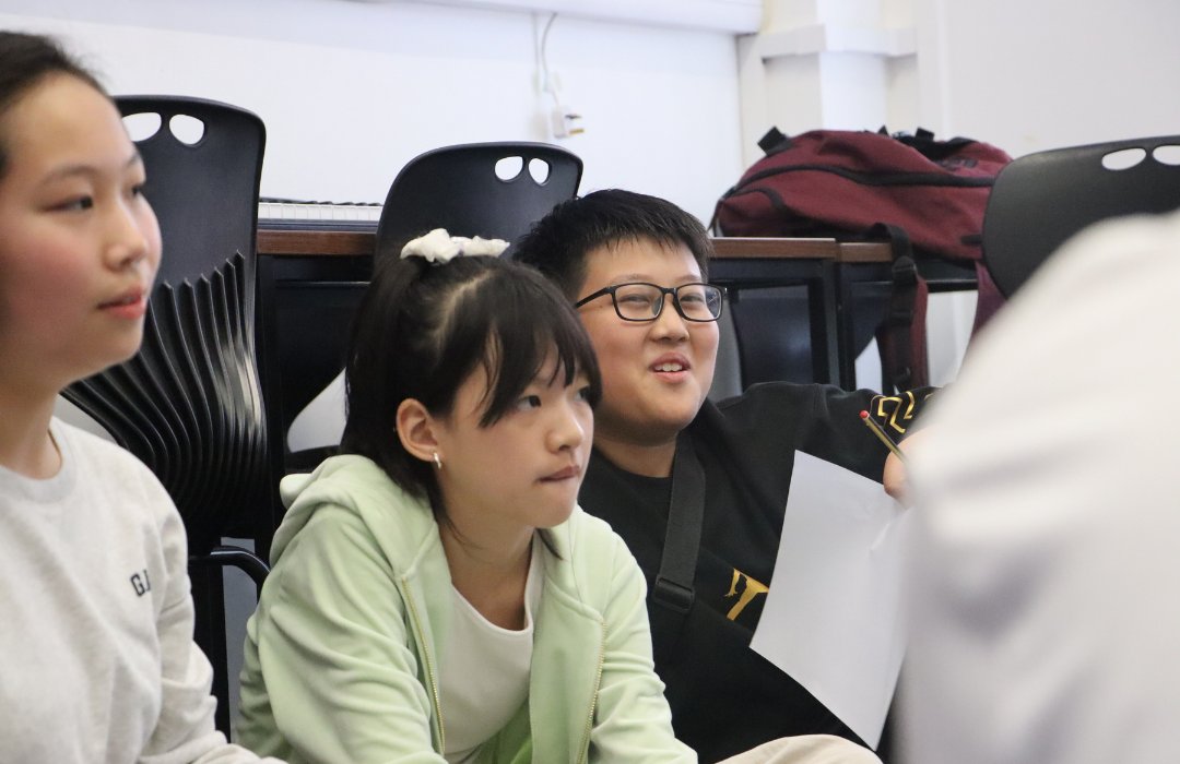 MHShortCourses's tweet photo. The music room is alive with joy as our students practice harmonies. They're having a fantastic time exploring melodies and rhythms, creating beautiful music together and discovering the magic of collaborative performance.

#MillHillShortCourses #MillHillSummerSchool https://t.co/Ty3Pz0H5Ml