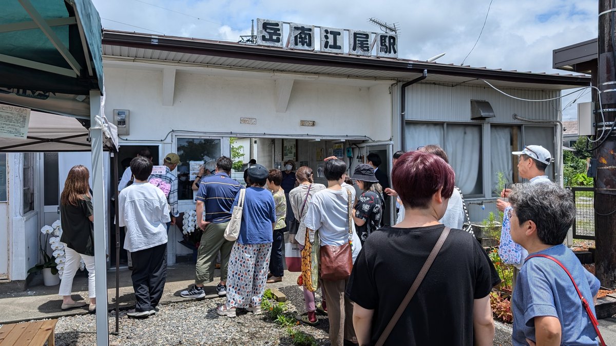 Be_pallet_fuji's tweet photo. 【祝オープン！こころみち糀店】
#やまたか農場 様のお米から作り、たくさんの富士市事業者様が携わった #甘酒 と #ジェラート を求めて行列になるほど大好評でした！
疲れたココロとカラダを満たしに、週末は #岳南江尾駅  へ足を運んでみてください♪
@GakunanEtrain 
#Beパレットふじ https://t.co/fWOXOQjSt8