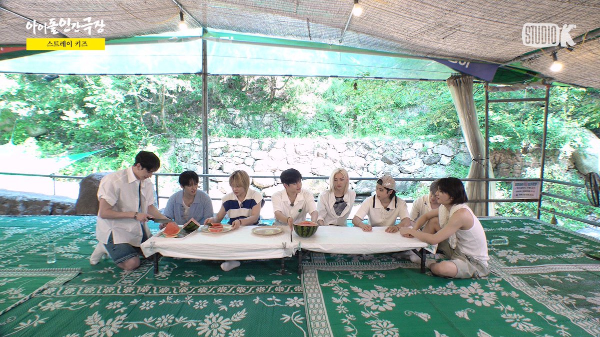 SEUNGM1NE's tweet photo. IDOL HUMAN DOCUMENTARY STRAY KIDS EPISODE ON THE 20TH!!!! https://t.co/768XDf6NUb