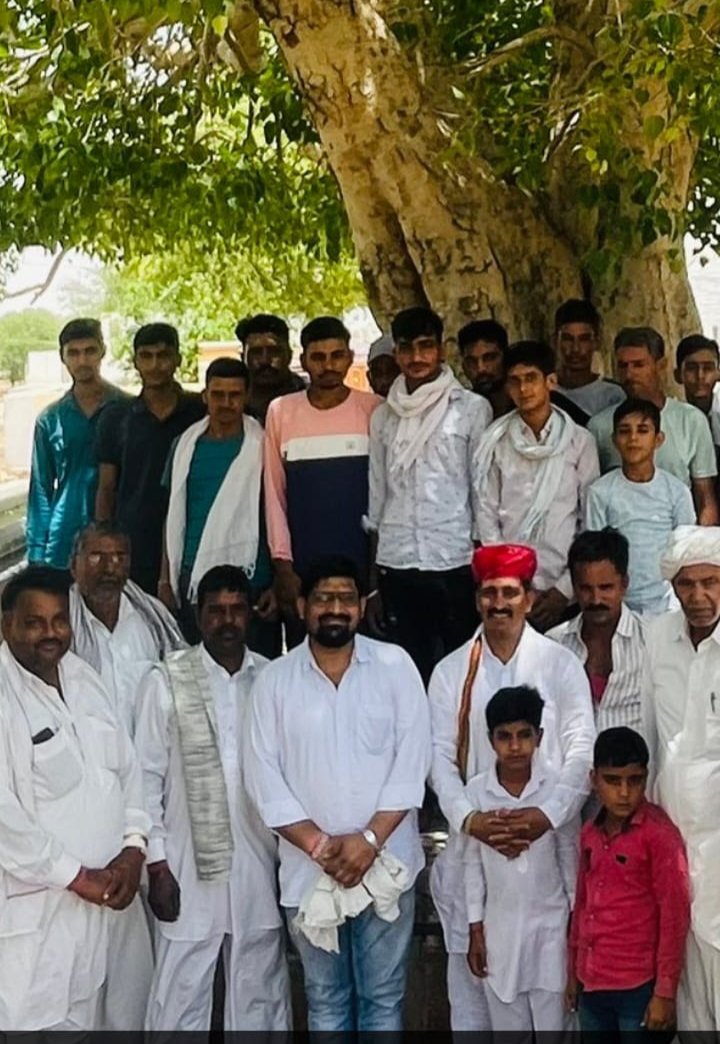 Haramangodara4's tweet image. डॉ. राजेंन्द्र जी मुंड को जन्मदिन की हार्दिक शुभकामनाएं🎂🎂 💐💐