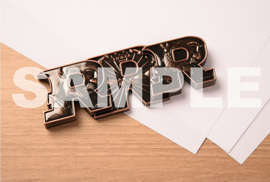 ／
予約開始📢
＼
『#RRR』UHD＆Blu-ray＆DVD 10/21発売

インド映画の歴史を変えた空前の大ヒット作品が遂にUHD&amp;Blu-ray化❗❗

🐅楽天ブックス限定先着特典🏹
「RRR」3Dペーパーウェイト

🔥楽天ブックス限定グッズ💧
A5キャラファイングラフ

🛒➡r10.to/hkjuVd

#ラージャマウリ