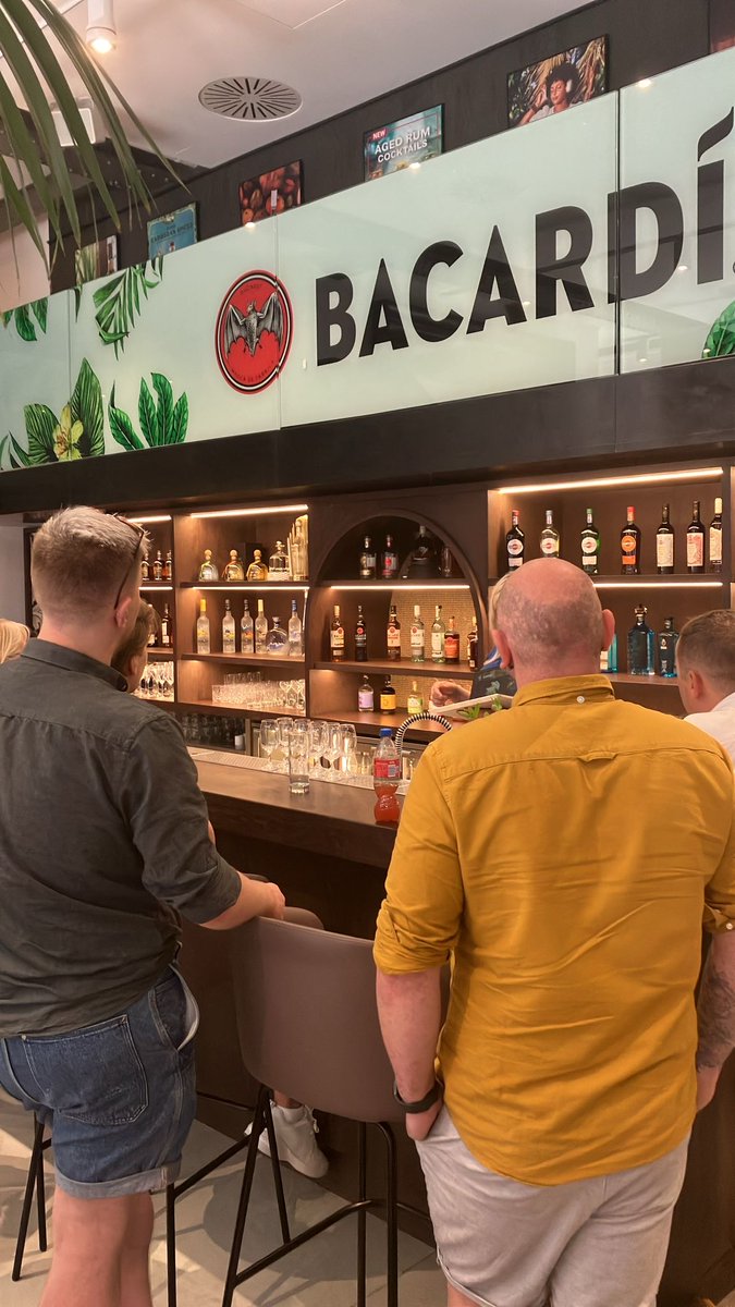 TrafEvents's tweet photo. Yesterday our hospitality ambassadors visited @Bacardi to learn more about their products &amp; enjoy a well-earned tasting session!🥃 
 
 The day out certainly raised their spirits! 
 
#bacardi #bacarditasting #masterclass #drinks #hospitality #hospitalityindustry #hospitalitylife https://t.co/JZu1Frm4Xa