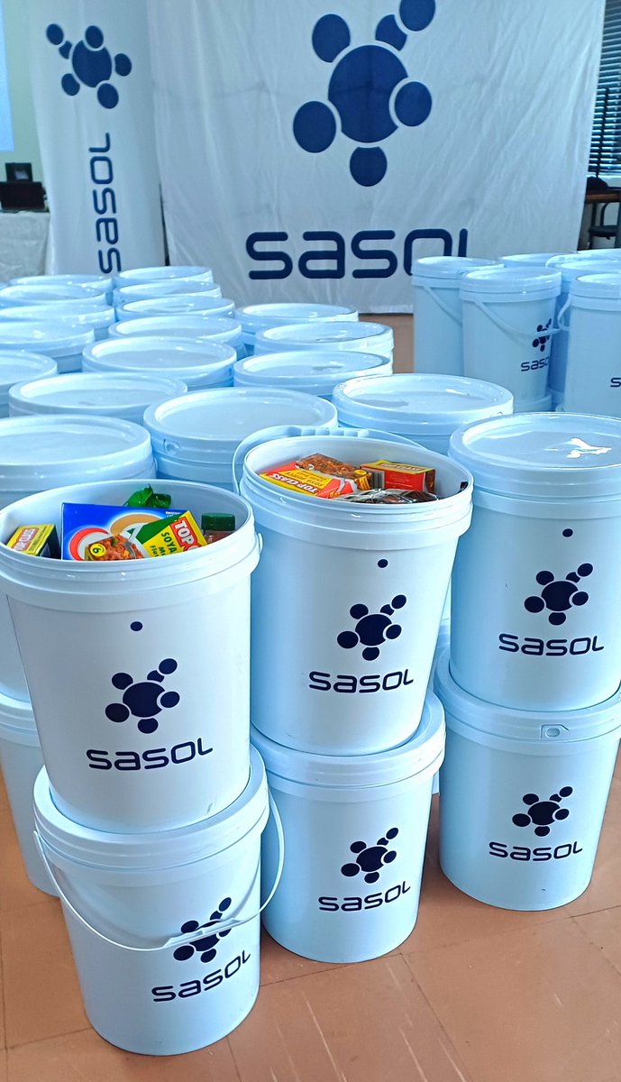 <a href="/SasolSA/">Sasol</a> is joining the world in honouring the legacy of Nelson Mandela today. At Ekandustria employees packed 350 x 20 litre reusable buckets with nonperishable food for distribution to the needy in the community. #SasolforGood #SasolinSociety