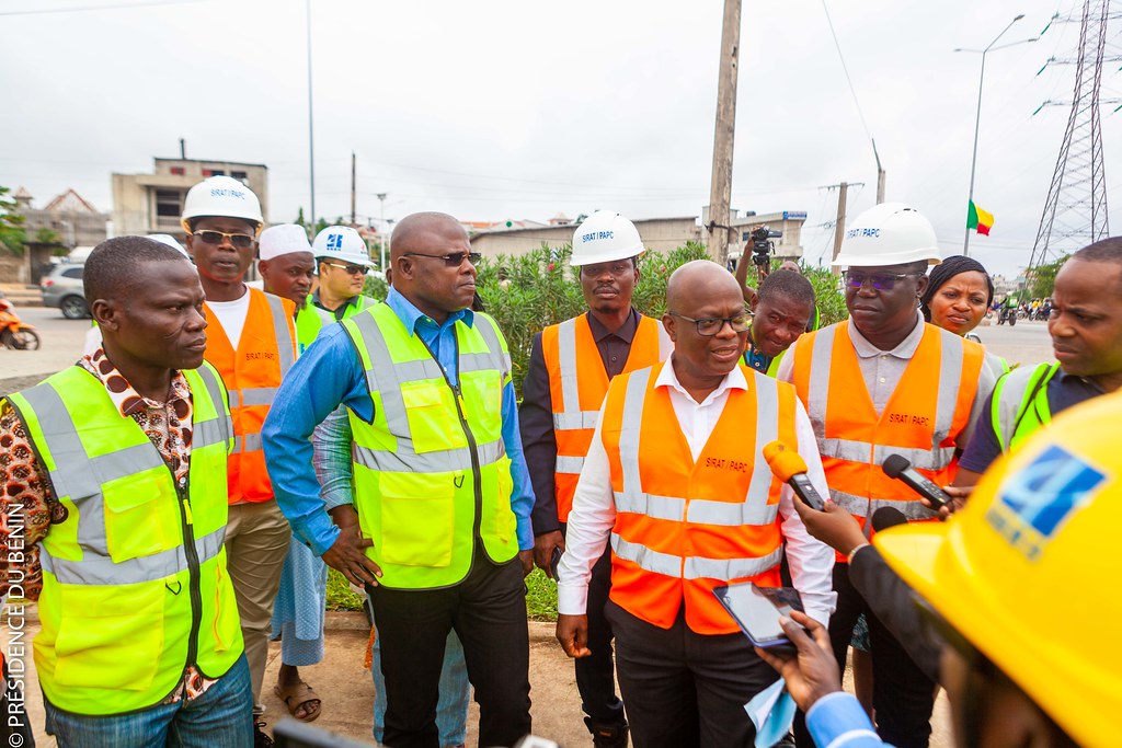 gouvbenin's tweet photo. #Gouvbenin | #Wasexo | #CadreDeVieBenin | #PAPC |
Réception provisoire des ouvrages du Lot 1 du PAPC : Les riverains félicitent le @gouvbenin
🌐 Retrouvez l'article intégral et les photos officielles sur ce lien => https://t.co/RjmBQNNGvZ https://t.co/ScHVMeVbEc