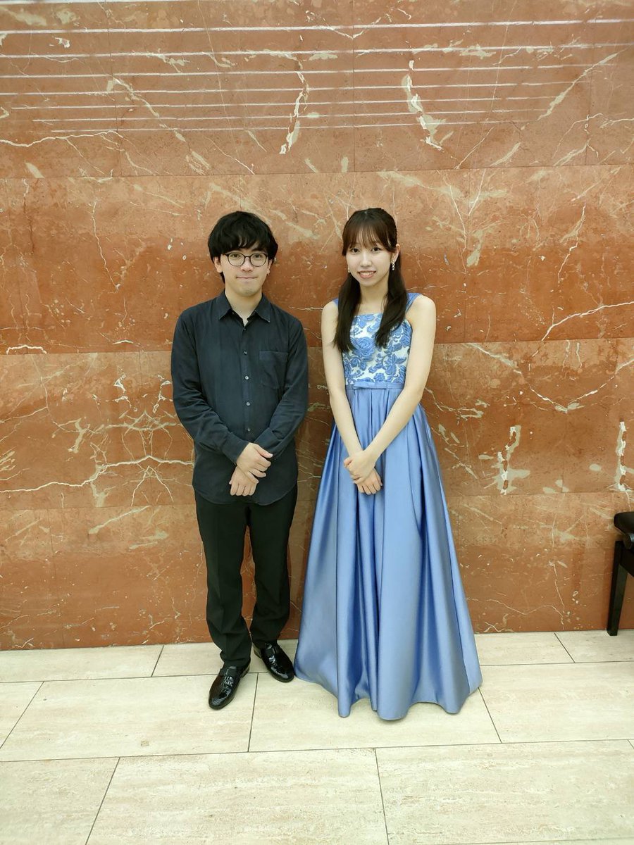 本日17:30の部、温かい拍手を送られ終演いたしました👏
素敵な演奏を届けてくださった#大腰泰成 さん(ヴァイオリン) #川上莉々愛 さん(ピアノ)
ありがとうございました！
明日は、ピアノトリオの演奏をお楽しみいただけます♪