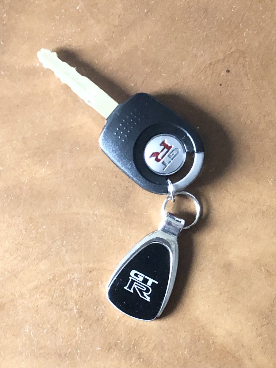 Zrx1200rDaegu's tweet photo. GTR の キーホルダー きたけど 何か クドそう。😅 まあ 仕方がないか。 ✌️ https://t.co/kdomveg51V
