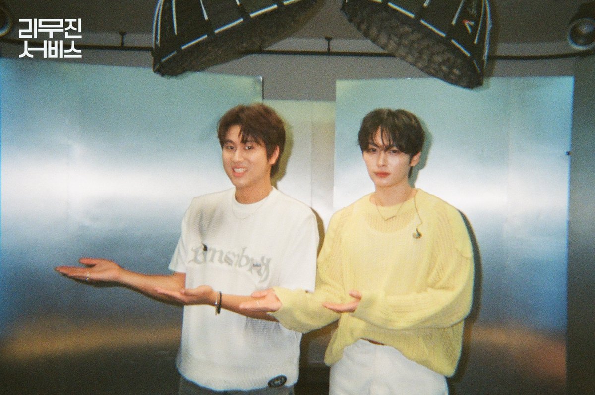 리무진서비스 tweet media