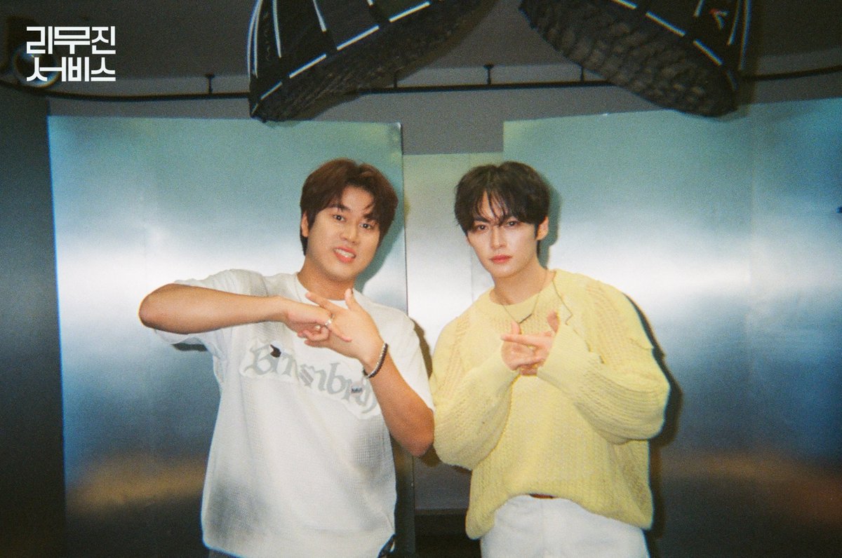 리무진서비스 tweet media