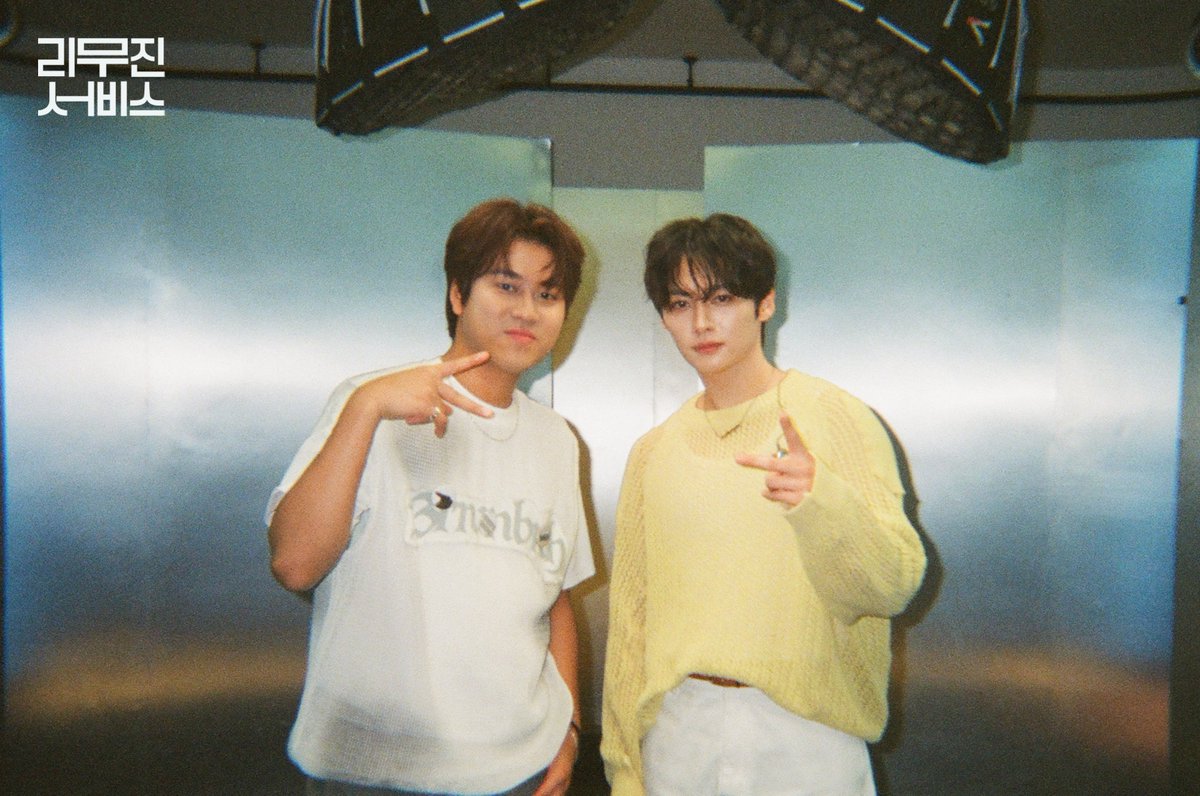 리무진서비스 tweet media