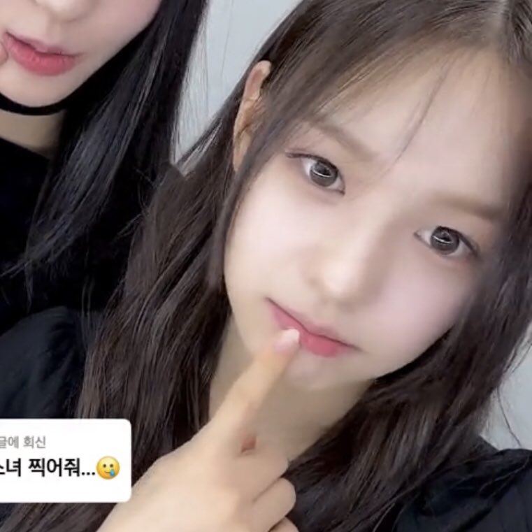 picsarang's tweet photo. some things never change

#izna #이즈나 #ryusarang #유사랑 https://t.co/0POLtFQ59C