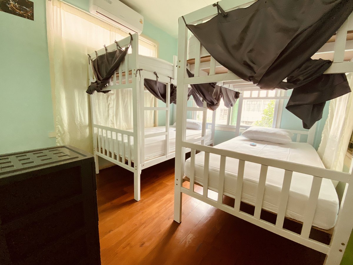 Looking for nice hostel in the middle of Bangkok?? Green garden hostel 
#bangkokhostel #hostelworld #thailandhostel #thaihostel