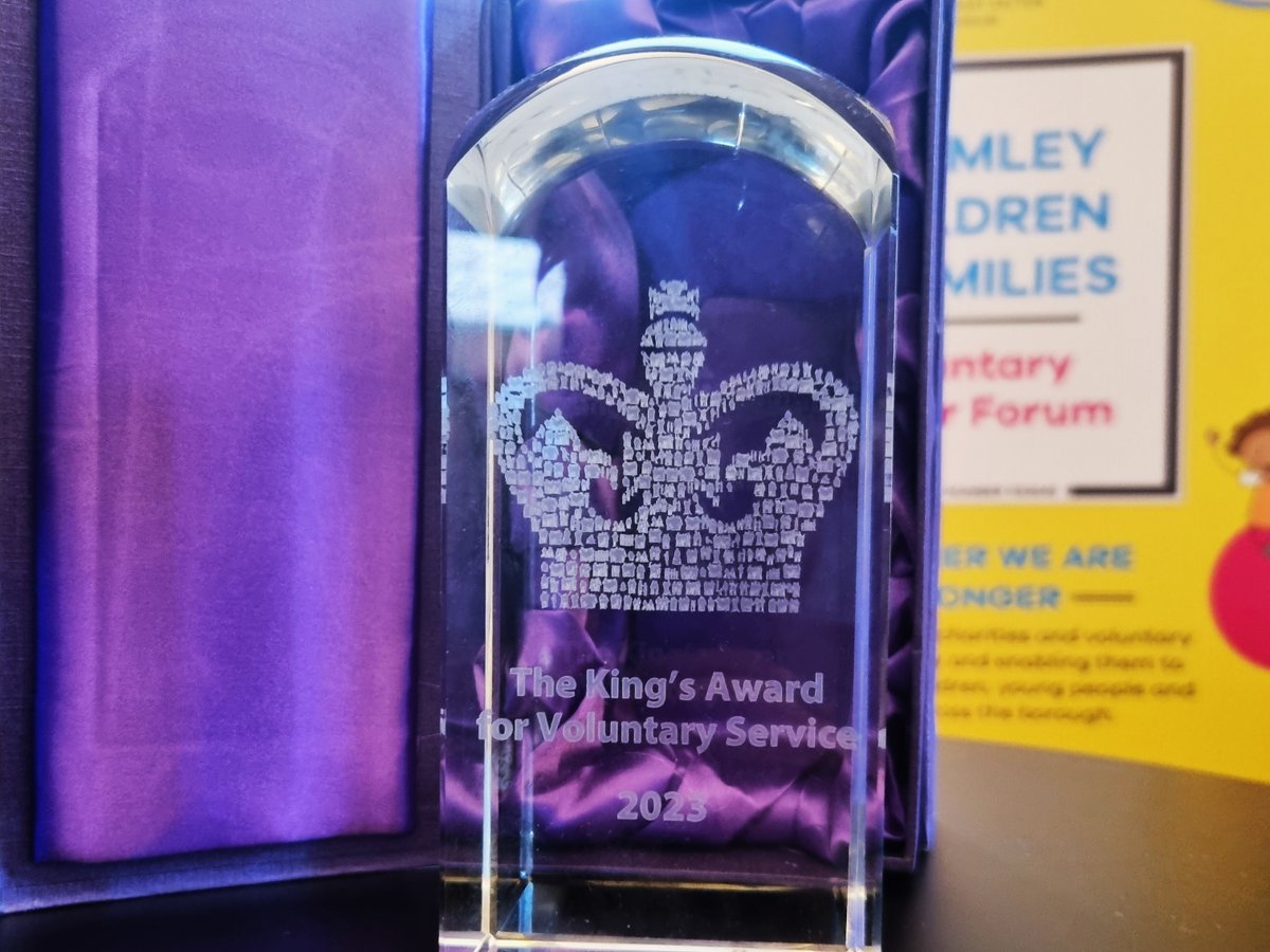 Bromley Children and Families Forum (@br_c_f_forum) on Twitter photo We are thrilled to have hosted the awards event for <a href="/BrighterB/">Bromley Brighter Beginnings</a> as they received the <a href="/KingsAwardVS/">The King's Award</a>! This was presented by the <a href="/MayorofBromley0/">Mayor of Bromley</a> who offered thanks to the volunteers.
Read more: bromley.gov.uk/news/article/7…
Photo Credit: Kate Darkins
#bromley We are thrilled to have hosted the awards event for <a href="/BrighterB/">Bromley Brighter Beginnings</a> as they received the <a href="/KingsAwardVS/">The King's Award</a>! This was presented by the <a href="/MayorofBromley0/">Mayor of Bromley</a> who offered thanks to the volunteers.
Read more: bromley.gov.uk/news/article/7…
Photo Credit: Kate Darkins
#bromley