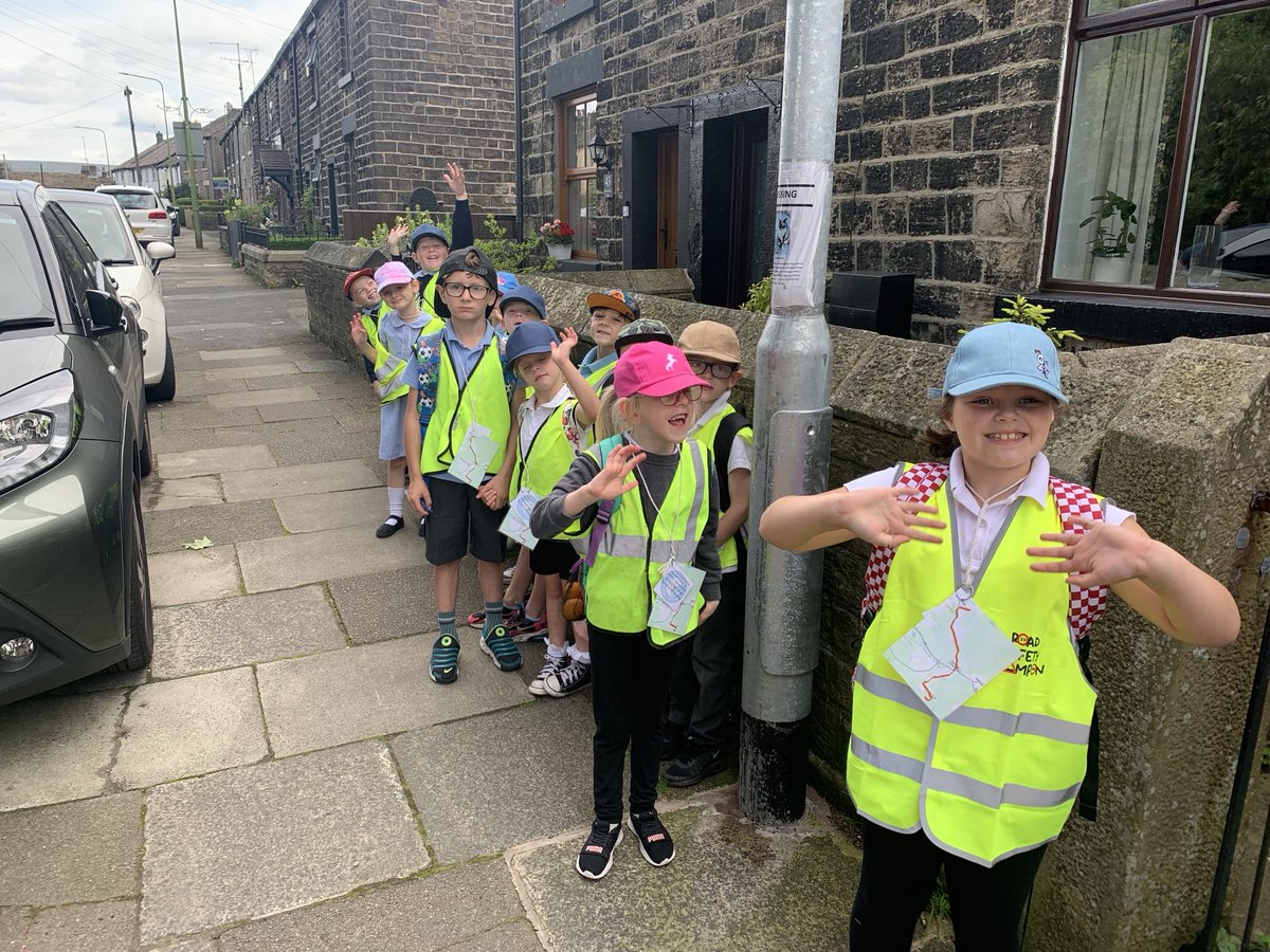 Almost time for the next bus ⁦<a href="/WildBankPrimary/">Wild Bank Primary School 💙</a>⁩ ⁦<a href="/TrustVictorious/">Victorious Academies Trust</a>⁩ #y1adventurers