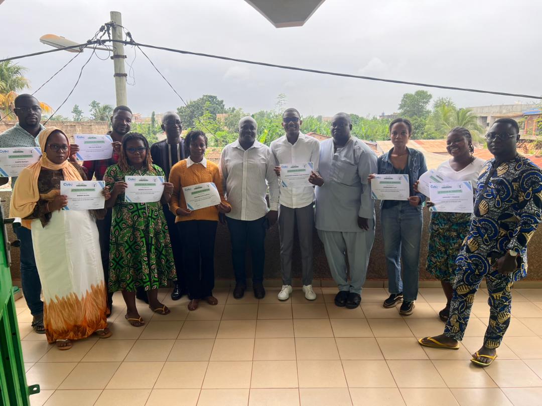 BeninIdid's tweet photo. GESTION AXEE SUR LES RESULTATS
IDID ONG participe à un atelier de renforcement de capacités sur la GAR animé par des #consultantsexperts en #développementorganisationnel et #marketing de #CusoInternational..https://t.co/3tNwClJ4mi
@followers, @super fans
#touslemonde https://t.co/QyuZD4WIt7