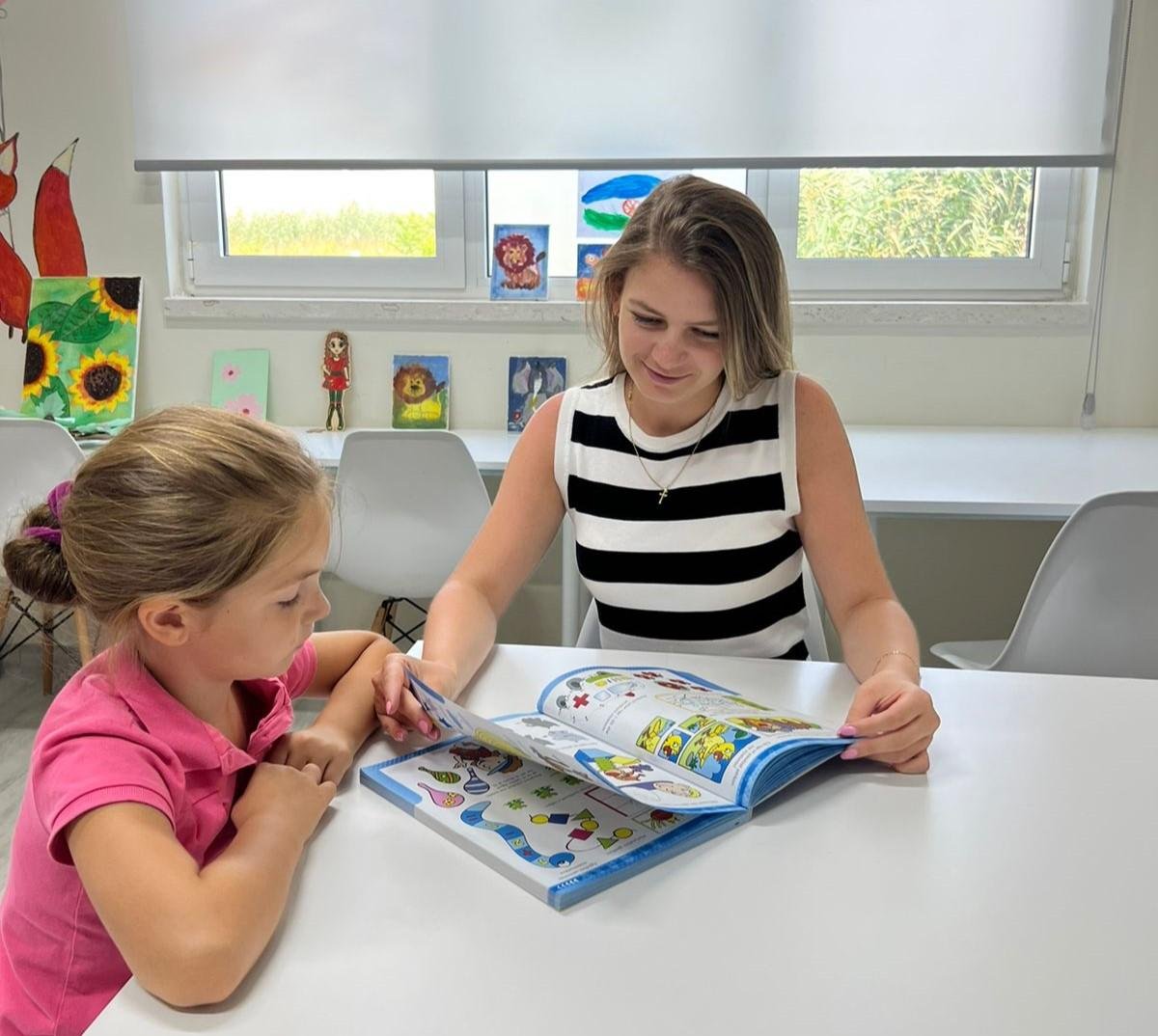 UNDPAlbania's tweet photo. Read our story to learn how the Resilience Center in Lezha has supported 164 women,men&amp;children w/ specialized services, addressing economic, social, &amp;psychological challenges, profoundly impacting their lives. 
Thanks to @USAIDAlbania for the partnership. https://t.co/OXOIZFNj6u https://t.co/bLfJP0ooYe