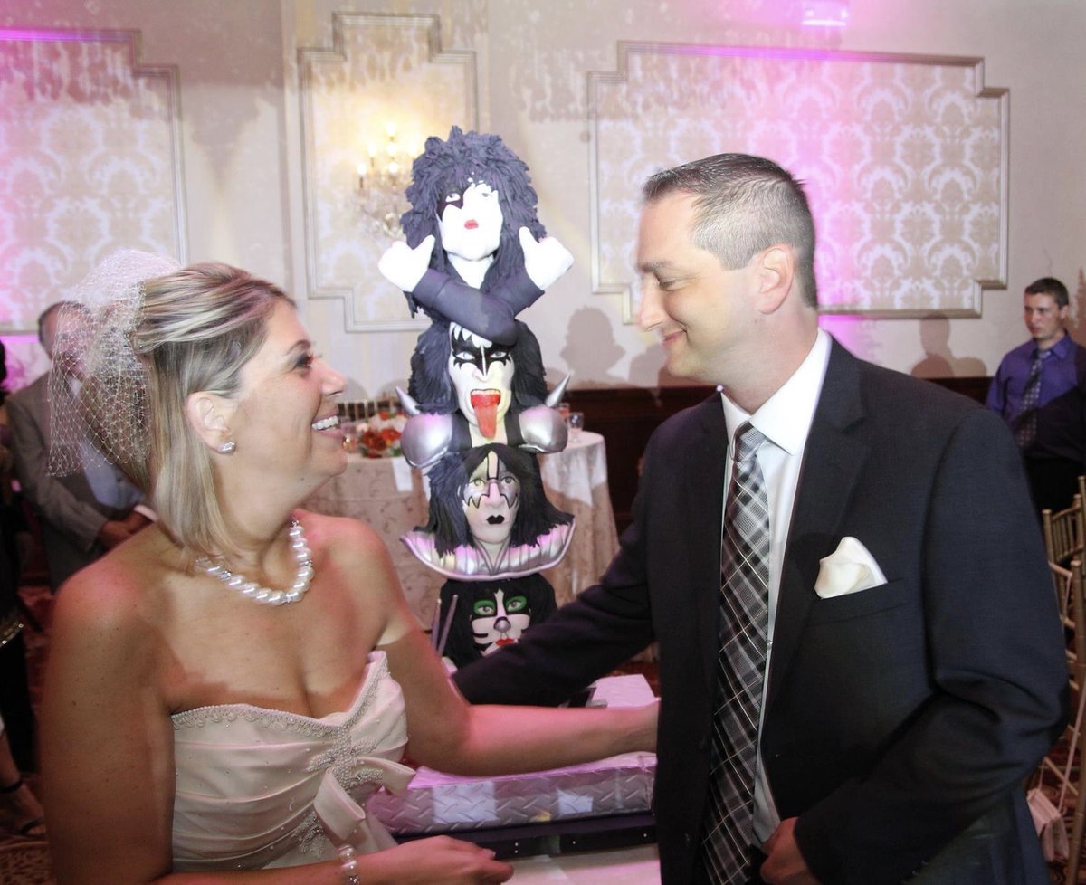 CataldoJohn's tweet photo. @PaulStanleyLive today is our 10th anniversary. This was my groom’s cake. https://t.co/2jBEmVM0af