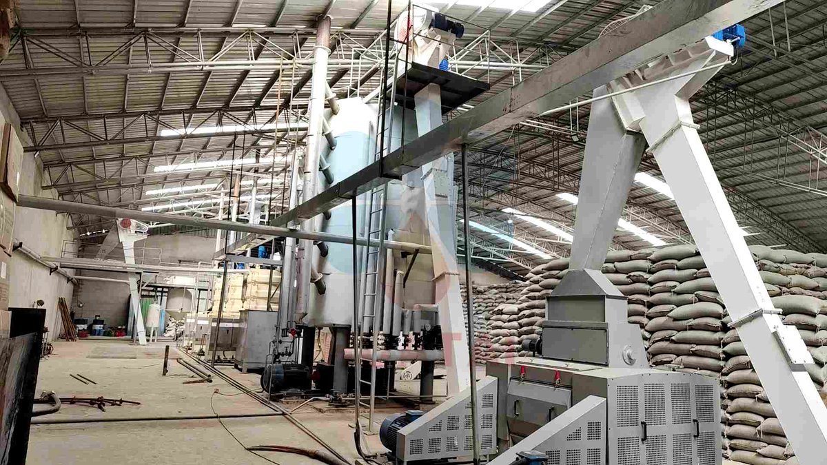 Huatai1987's tweet image. 100TPD Complete peanut/groundnut oil mill plant setting up in Mozambique
HUATAI is a professional manufacturer of peanut/groundnut oil mill plant 
#oilmachine #manufacture #oilmill #peanutoil 
📷huataioilmachine.com
📷Email：info03@cnoilmachine.com